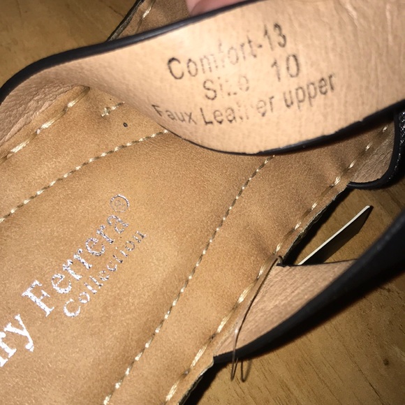 NWT Henry Ferrera Sandals Faux Leather Upper - Picture 8 of 8